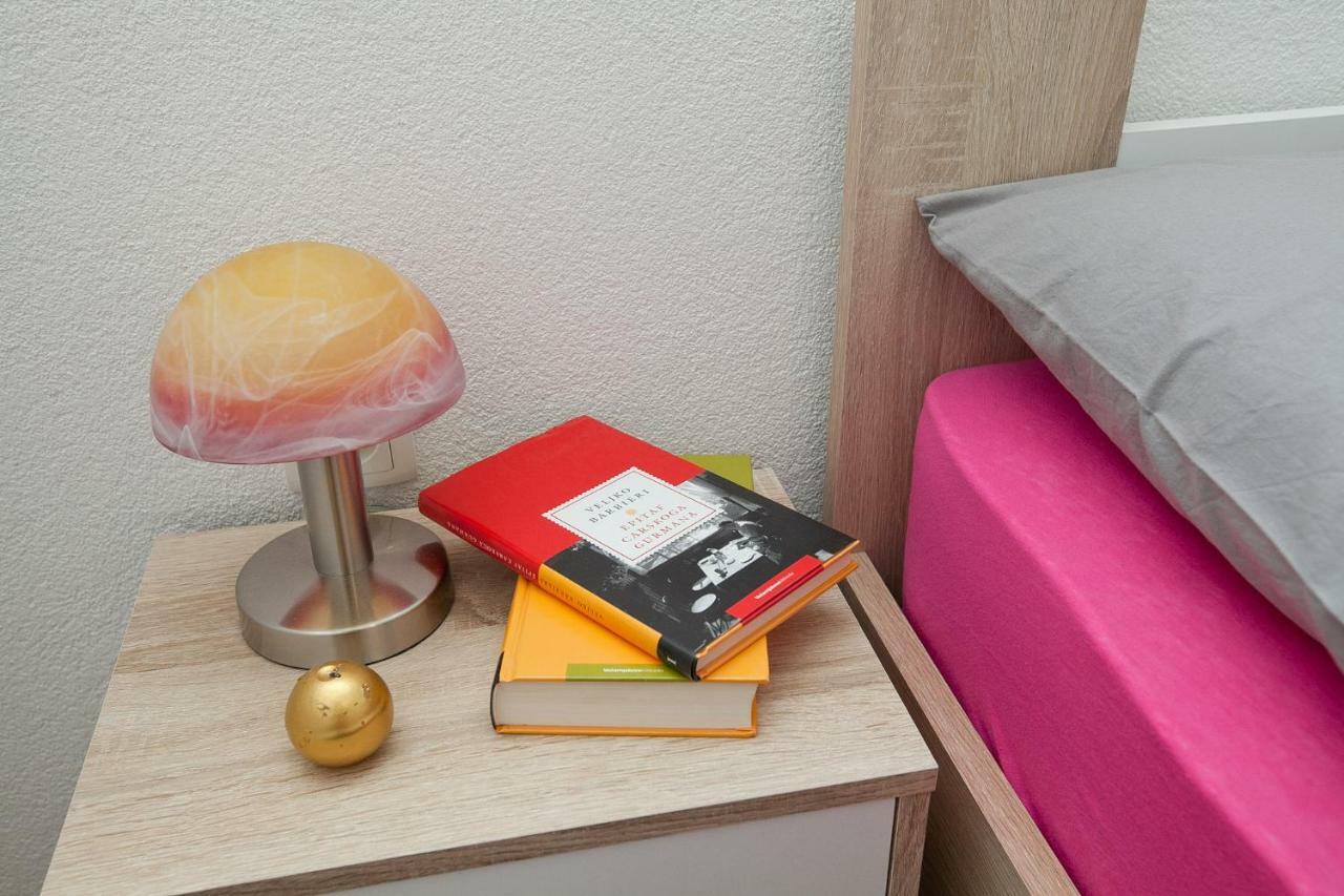 Apartman 1 *